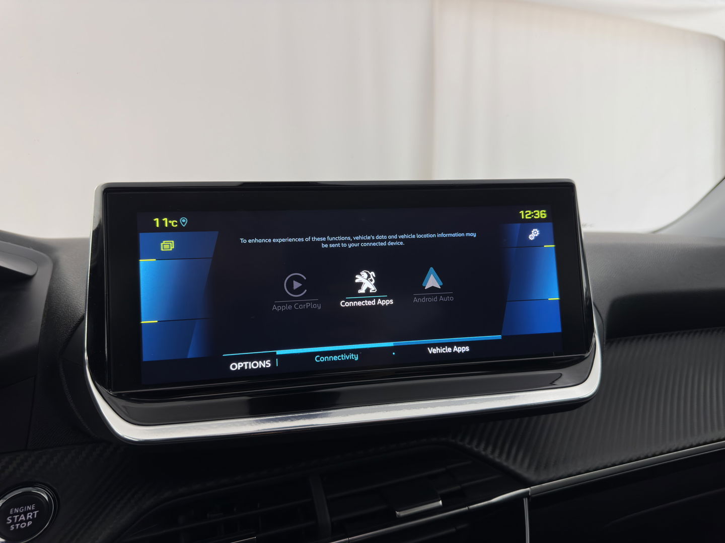 Peugeot e-2008 EV Allure 50 kWh [ 3-Fase ] {SOH-84%} (INCL-BTW) *PANO | LEATHER-FABRIC | FULL-LED | SPORT-SEATS | DIGI-COCKPIT | CAMERA | KEYLESS | PRIVACY-GLASS | DAB+ | NAVI-FULLMAP | ECC | CARPLAY | LANE-ASSIST | PDC | CRUISE | 17''ALU*