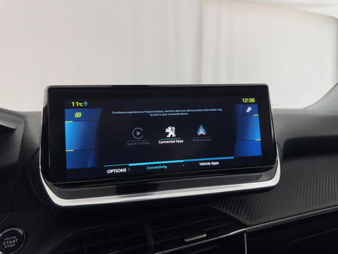 Peugeot e-2008 EV Allure 50 kWh [ 3-Fase ] {SOH-84%} (INCL.BTW) *PANO | LEATHER-FABRIC | FULL-LED | SPORT-SEATS | DIGI-COCKPIT | CAMERA | KEYLESS | PRIVACY-GLASS | NAVI-FULLMAP | ECC | PDC | CRUISE | 17''ALU*