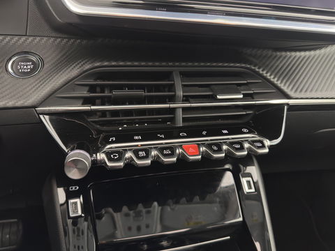 Peugeot e-2008 EV Allure 50 kWh [ 3-Fase ] {SOH-84%} (INCL.BTW) *PANO | LEATHER-FABRIC | FULL-LED | SPORT-SEATS | DIGI-COCKPIT | CAMERA | KEYLESS | PRIVACY-GLASS | NAVI-FULLMAP | ECC | PDC | CRUISE | 17''ALU*