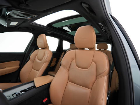 Volvo XC60 2.0 Recharge T8 AWD Inscription (INCL.BTW) *PANO | HEAD-UP |  LUXURY-LEATHER | FULL-LED | MEMORY-PACK | HARMAN/KARDON | HEATED-COMFORTSEATS | LANE-ASSIST | BLIND-SPOT | DAB+ | NAVI-FULLMAP | DIGI-COCKPIT | 19''ALU | TOWBAR*