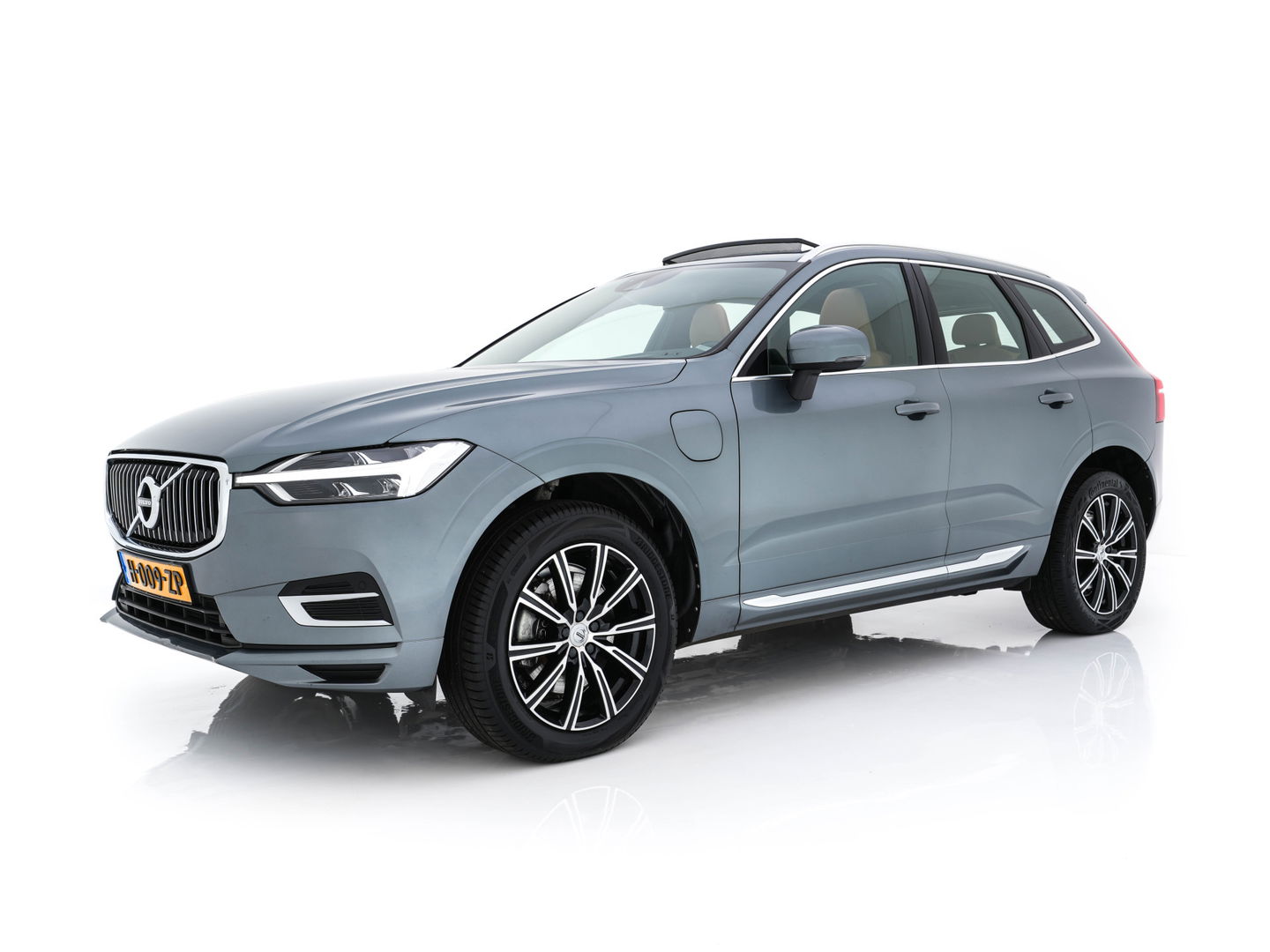 Volvo XC60 2.0 Recharge T8 AWD Inscription ( Plug-in ) (INCL-BTW) *PANO | HEAD-UP |  LUXURY-LEATHER | FULL-LED | MEMORY-PACK | HARMAN/KARDON | HEATED-COMFORTSEATS | LANE-ASSIST | BLIND-SPOT | DAB+ | NAVI-FULLMAP | DIGI-COCKPIT | TOWBAR | 19''ALU*