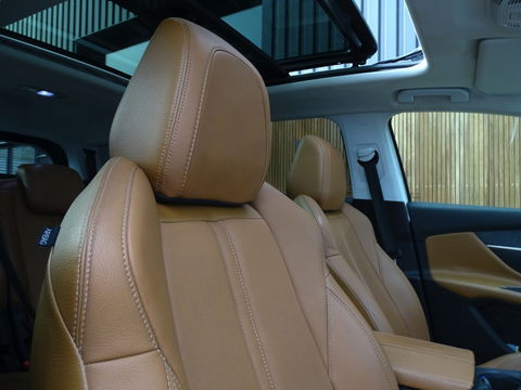 Peugeot 5008 1.6 e-THP 165PK automaat / BL. Premium / leder / LED *NAP*