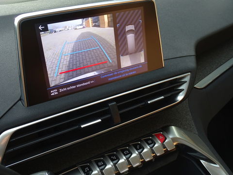 Peugeot 5008 1.6 e-THP 165PK automaat / BL. Premium / leder / LED *NAP*