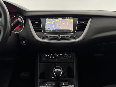 Opel Grandland X 1.2 Turbo Business Executive | Camera | Carplay | Trekh. | Cruise | Navi | Keyless | Dodehoek | NAP