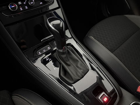 Opel Grandland X 1.2 Turbo Business Executive | Camera | Carplay | Trekh. | Cruise | Navi | Keyless | Dodehoek | NAP