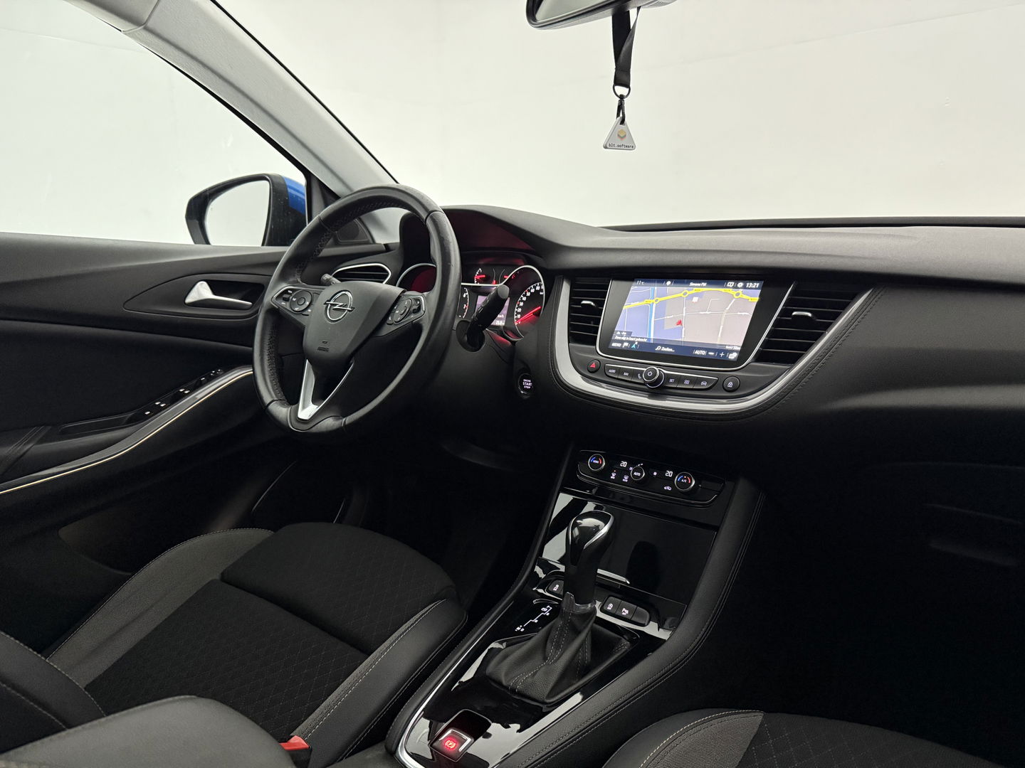 Opel Grandland X 1.2 Turbo Business Executive | Camera | Carplay | Trekh. | Cruise | Navi | Keyless | Dodehoek | NAP