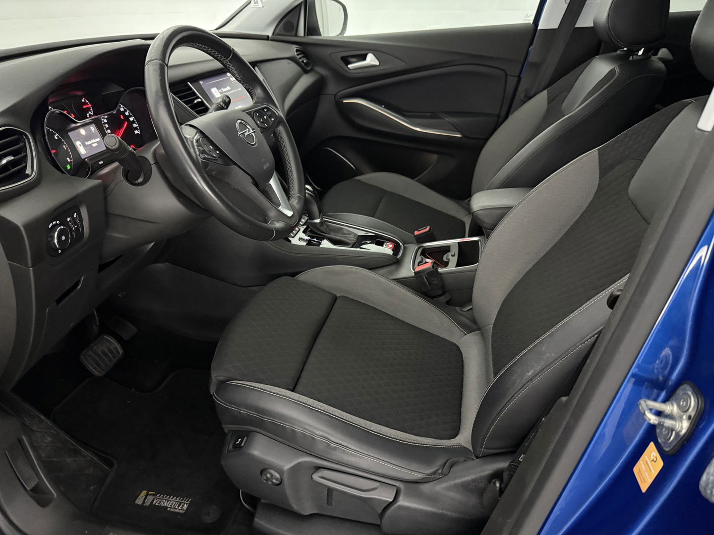 Opel Grandland X 1.2 Turbo Business Executive | Camera | Carplay | Trekh. | Cruise | Navi | Keyless | Dodehoek | NAP