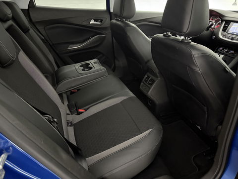 Opel Grandland X 1.2 Turbo Business Executive | Camera | Carplay | Trekh. | Cruise | Navi | Keyless | Dodehoek | NAP