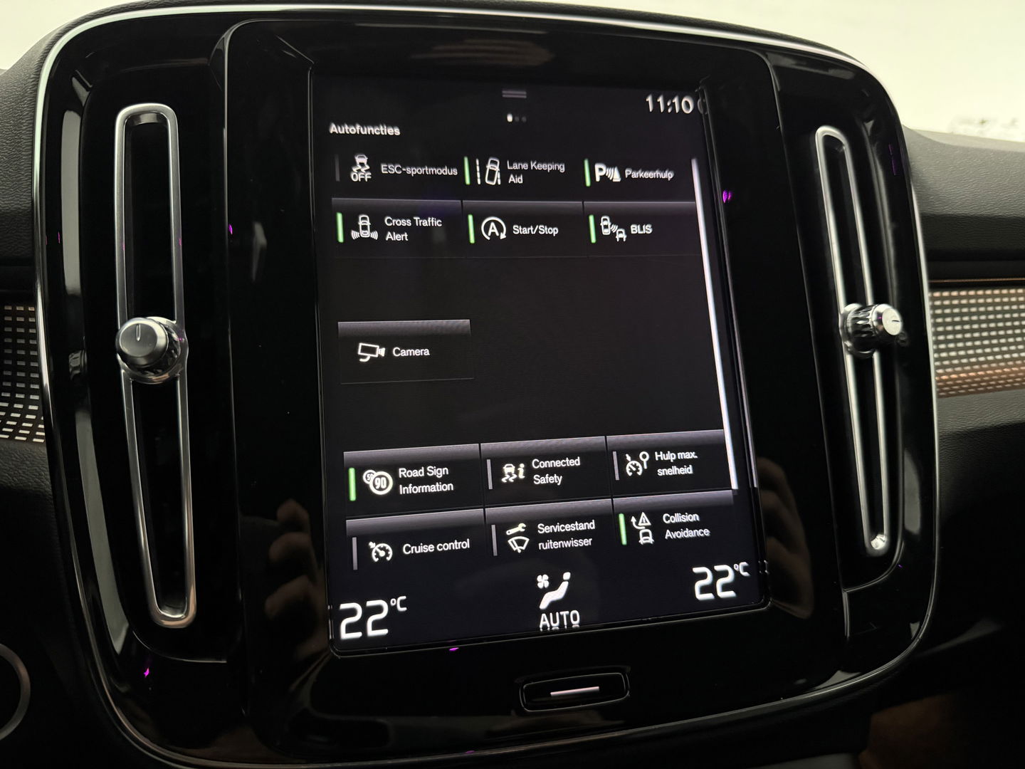 Volvo XC40 1.5 T2 R-Design | Virtual | Camera | Sfeer | Adap. Cruise | Carplay | Keyless | NAP