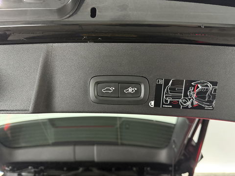 Volvo XC40 1.5 T2 R-Design | Virtual | Camera | Sfeer | Adap. Cruise | Carplay | Keyless | NAP