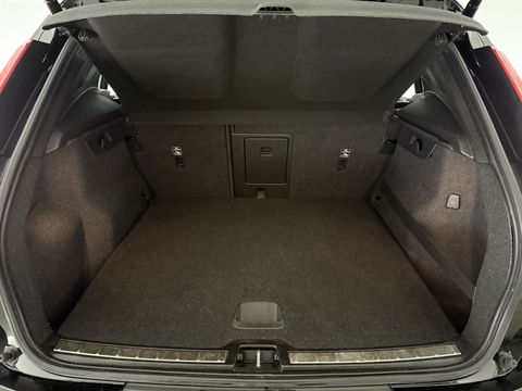 Volvo XC40 1.5 T2 R-Design | Virtual | Camera | Sfeer | Adap. Cruise | Carplay | Keyless | NAP