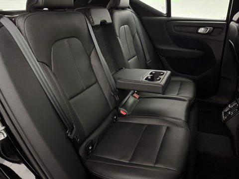 Volvo XC40 1.5 T2 R-Design | Virtual | Camera | Sfeer | Adap. Cruise | Carplay | Keyless | NAP