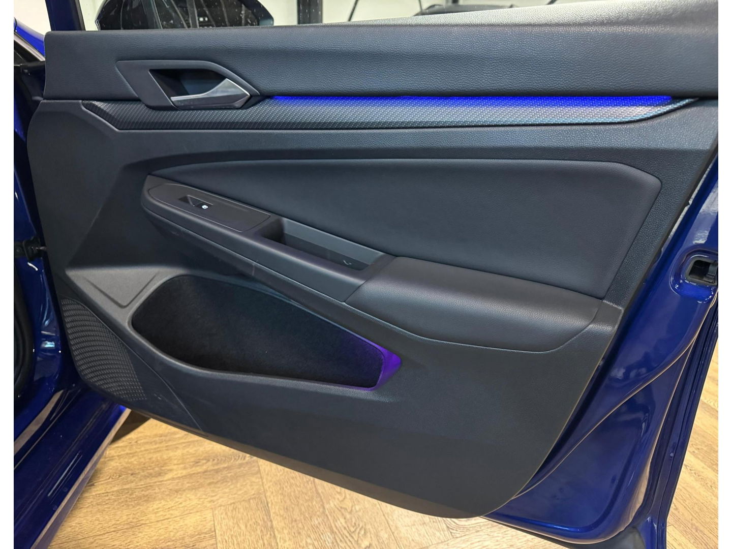 Volkswagen Golf 2.0 TSI R 4Motion PANO HUD AKRA'