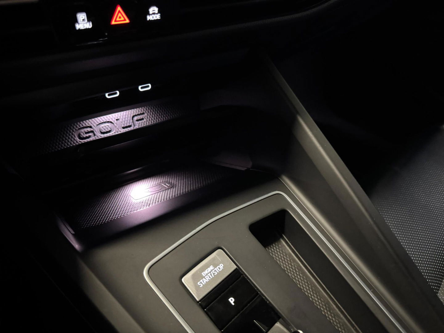 Volkswagen Golf 2.0 TSI R 4Motion PANO HUD AKRA'