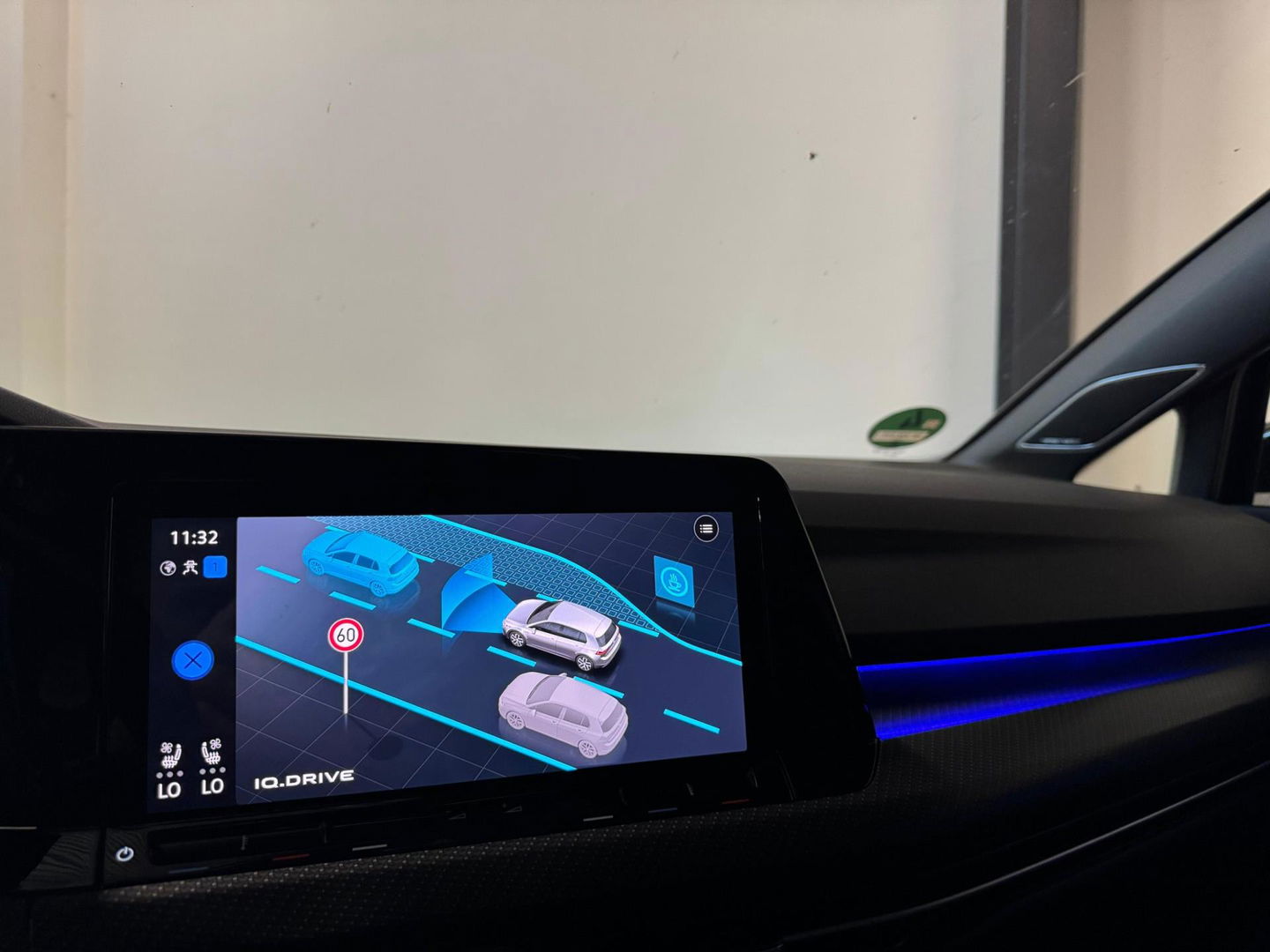 Volkswagen Golf 2.0 TSI R 4Motion PANO HUD AKRA'