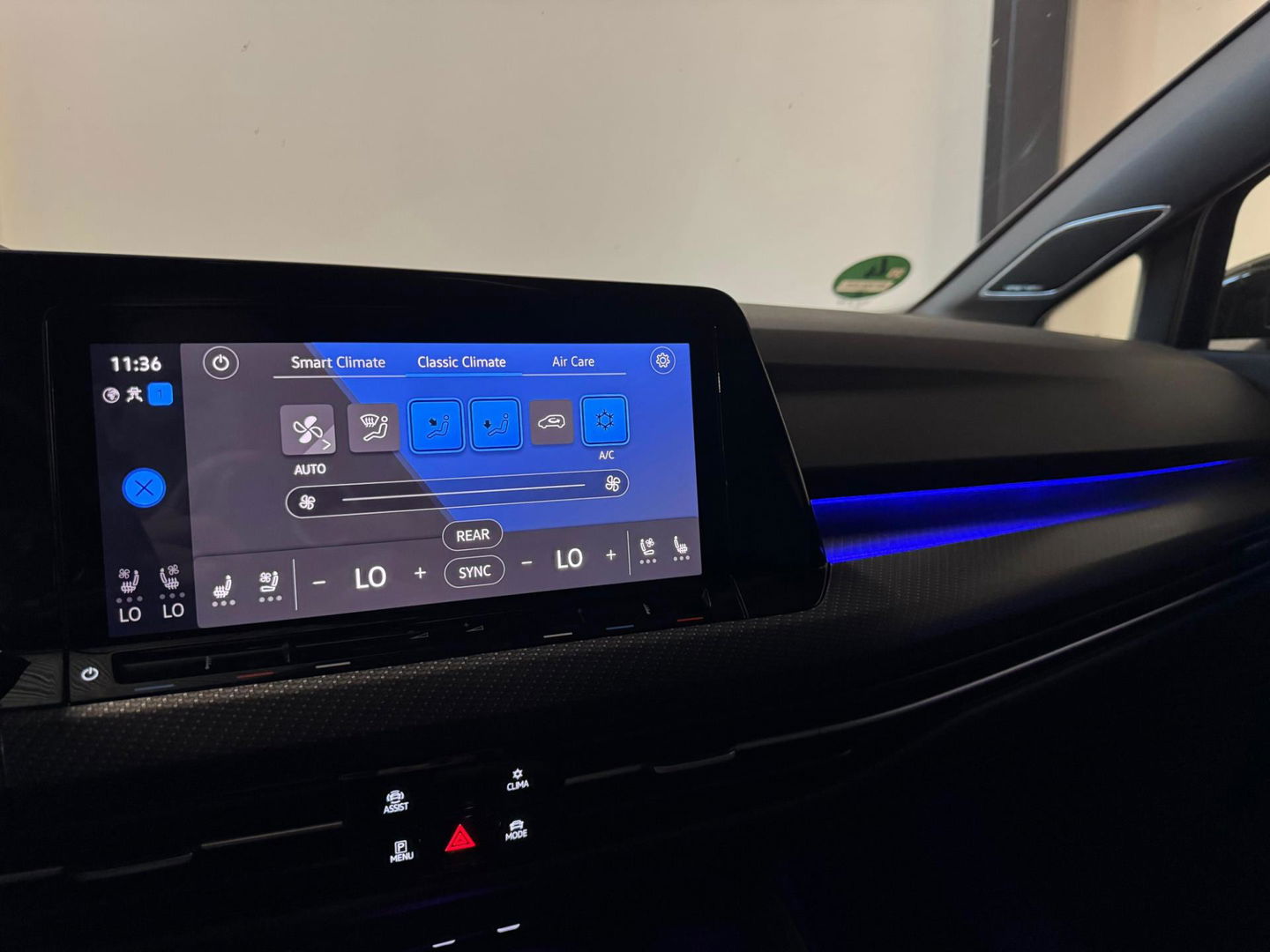 Volkswagen Golf 2.0 TSI R 4Motion PANO HUD AKRA'