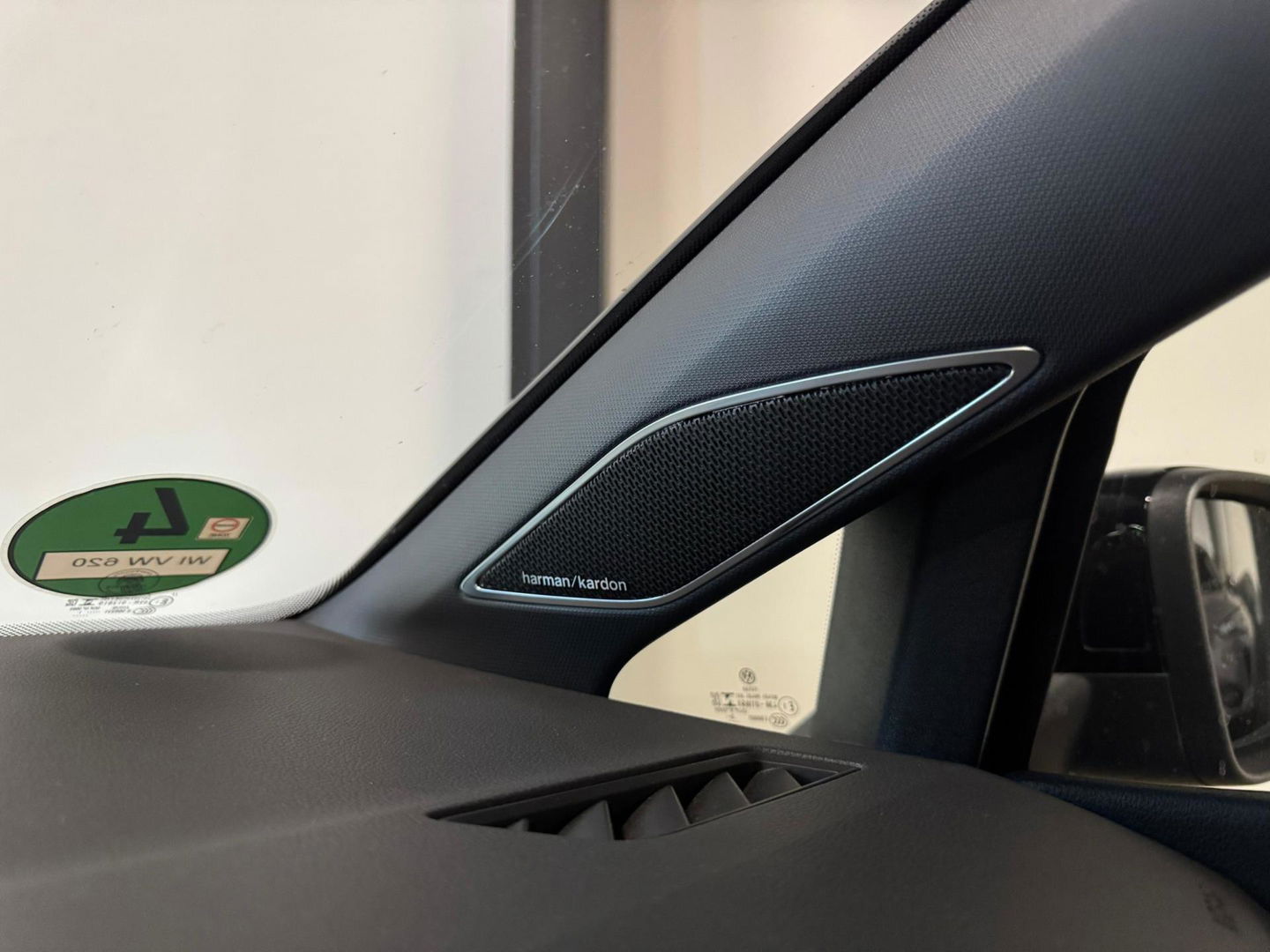 Volkswagen Golf 2.0 TSI R 4Motion PANO HUD AKRA'