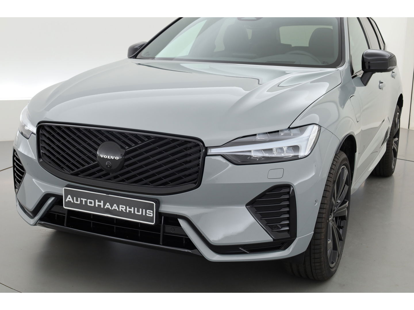 Volvo XC60 T8 Plug-in hybrid Ultra Black Edition | Facelift | Pano | HUD | Harman Kardon | Memory Seats | Pilot Assist | 360cam