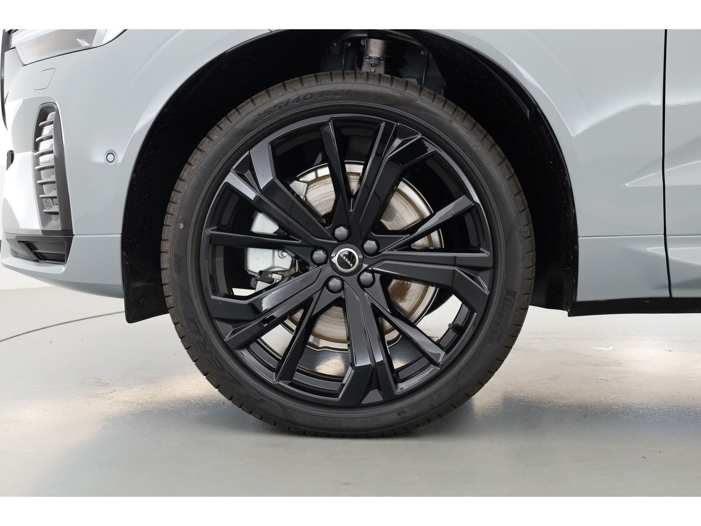 Volvo XC60 T8 Plug-in hybrid Ultra Black Edition | Facelift | Pano | HUD | Harman Kardon | Memory Seats | Pilot Assist | 360cam