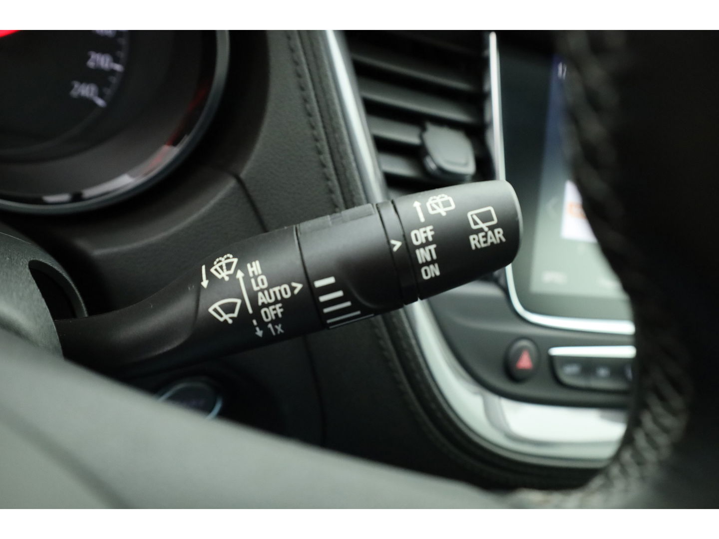 Opel Grandland X 1.2 Turbo Innovation | Leder | Stoel- Stuurverw. | Afn. Trekhaak | Camera | LED | Memory seat