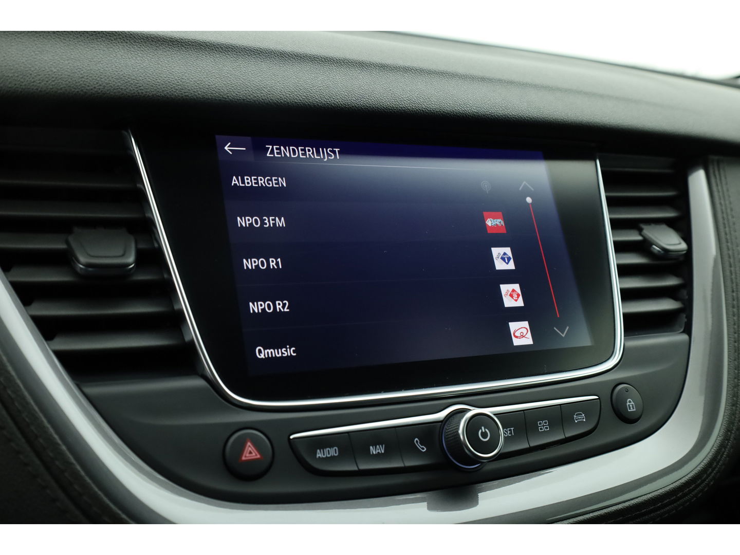 Opel Grandland X 1.2 Turbo Innovation | Leder | Stoel- Stuurverw. | Afn. Trekhaak | Camera | LED | Memory seat