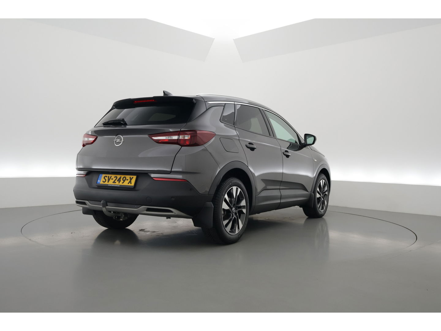 Opel Grandland X 1.2 Turbo Innovation | Leder | Stoel- Stuurverw. | Afn. Trekhaak | Camera | LED | Memory seat
