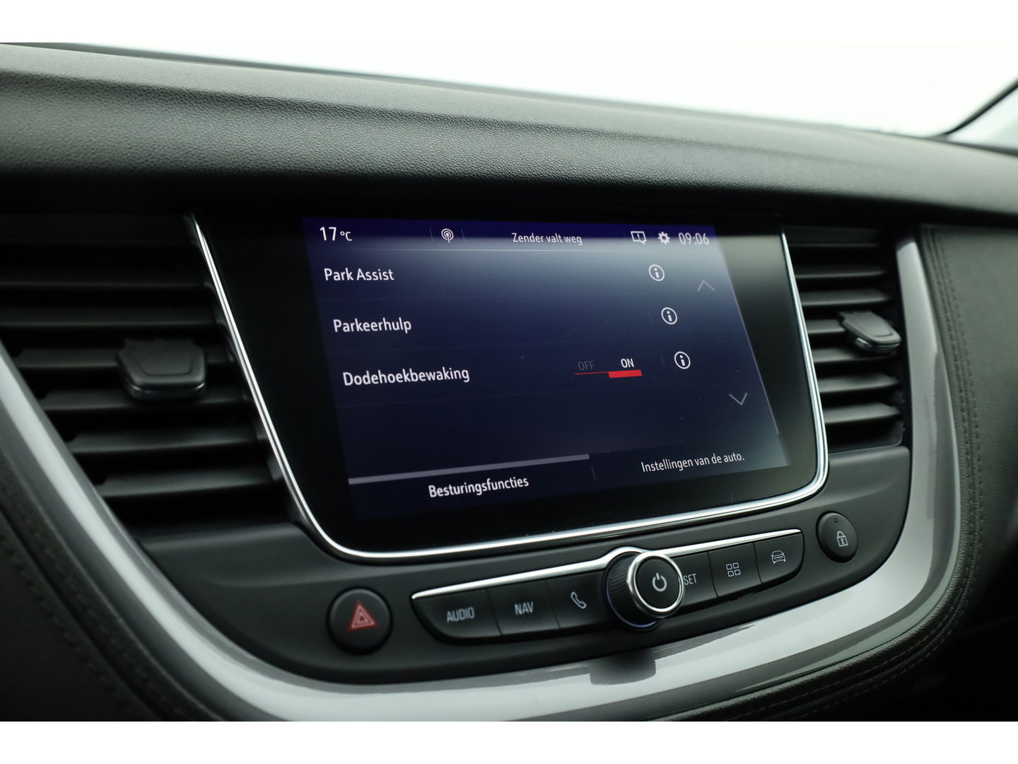 Opel Grandland X 1.2 Turbo Innovation | Leder | Stoel- Stuurverw. | Afn. Trekhaak | Camera | LED | Memory seat