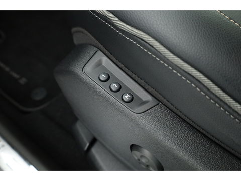 Opel Grandland X 1.2 Turbo Innovation | Leder | Stoel- Stuurverw. | Afn. Trekhaak | Camera | LED | Memory seat