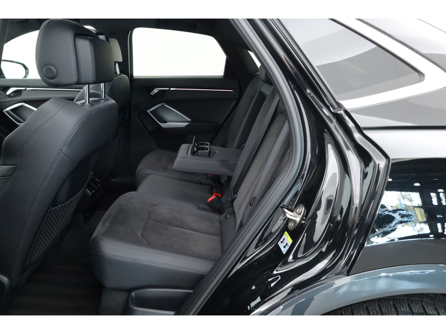 Audi Q3 Sportback 35 TFSI S Line | Pano | Bang & Olufsen | Camera | Adapt. Cruise | Elek. Trekhaak | Keyless | Stoelverw.