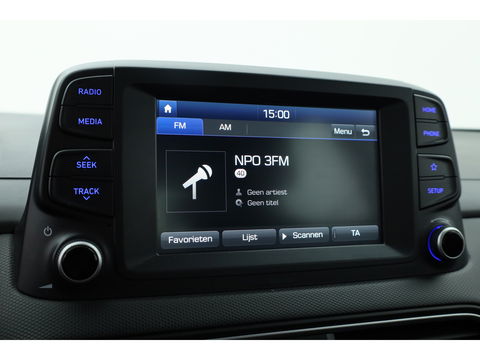 Hyundai KONA 1.0 T-GDI Comfort | Cruise Contr. | Camera | Trekhaak | CarPlay | All seasons | Clima