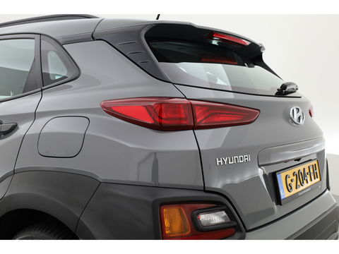 Hyundai KONA 1.0 T-GDI Comfort | Cruise Contr. | Camera | Trekhaak | CarPlay | All seasons | Clima
