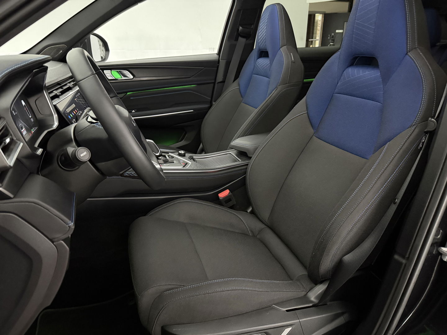 Lynk Co 01 1.5 | SOH 97% | Pano | Sfeer | 360° | Virtual | Memory | Adap. Cruise | Carplay