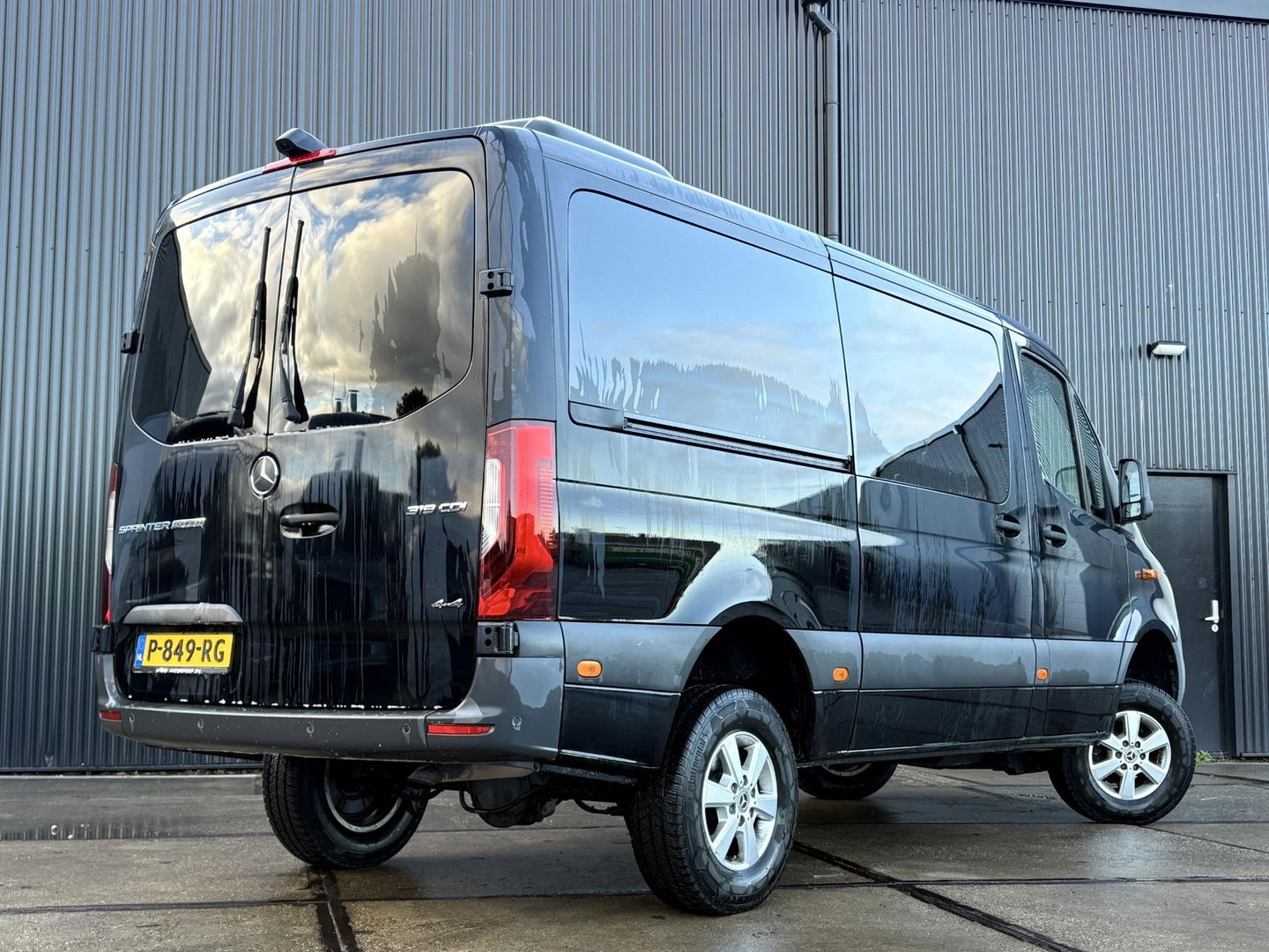 Mercedes-Benz Sprinter Tourer 319 4x4 | LUXE PERSONENBUS | 9 PERSOONS