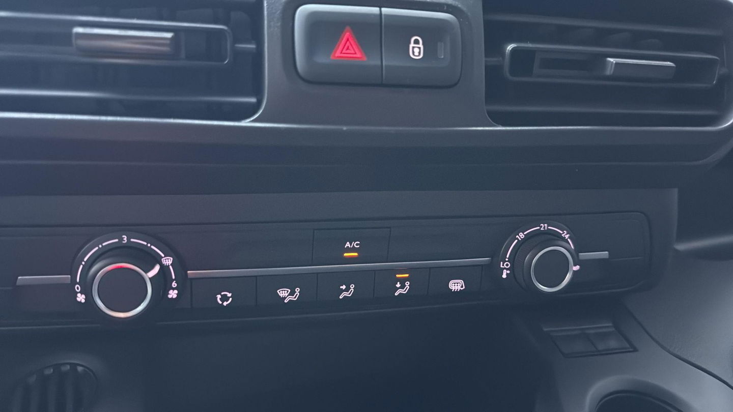 Citroën Berlingo 1.2 3 Peroons Airco Cruise Carplay Stoelverwarming