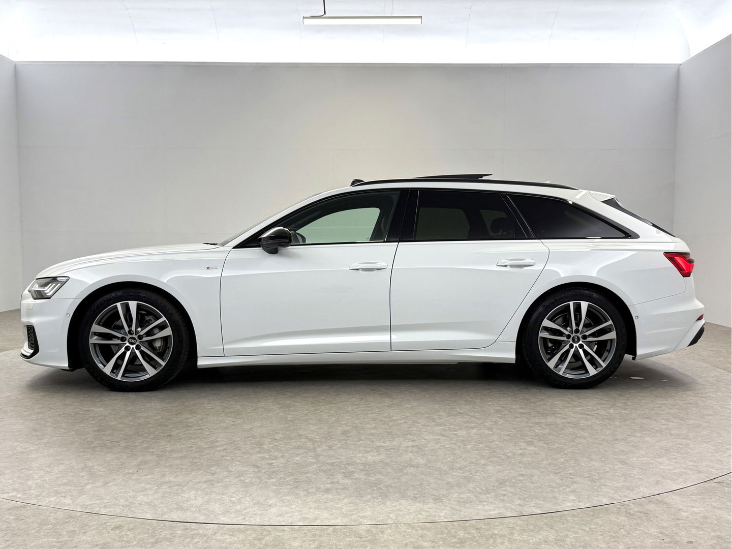 Audi A6 45 TFSI S-Line | Pano | LED-Matrix | Sfeer | 360° | Memory | Carplay | Virtual | Stoelverw. | NAP