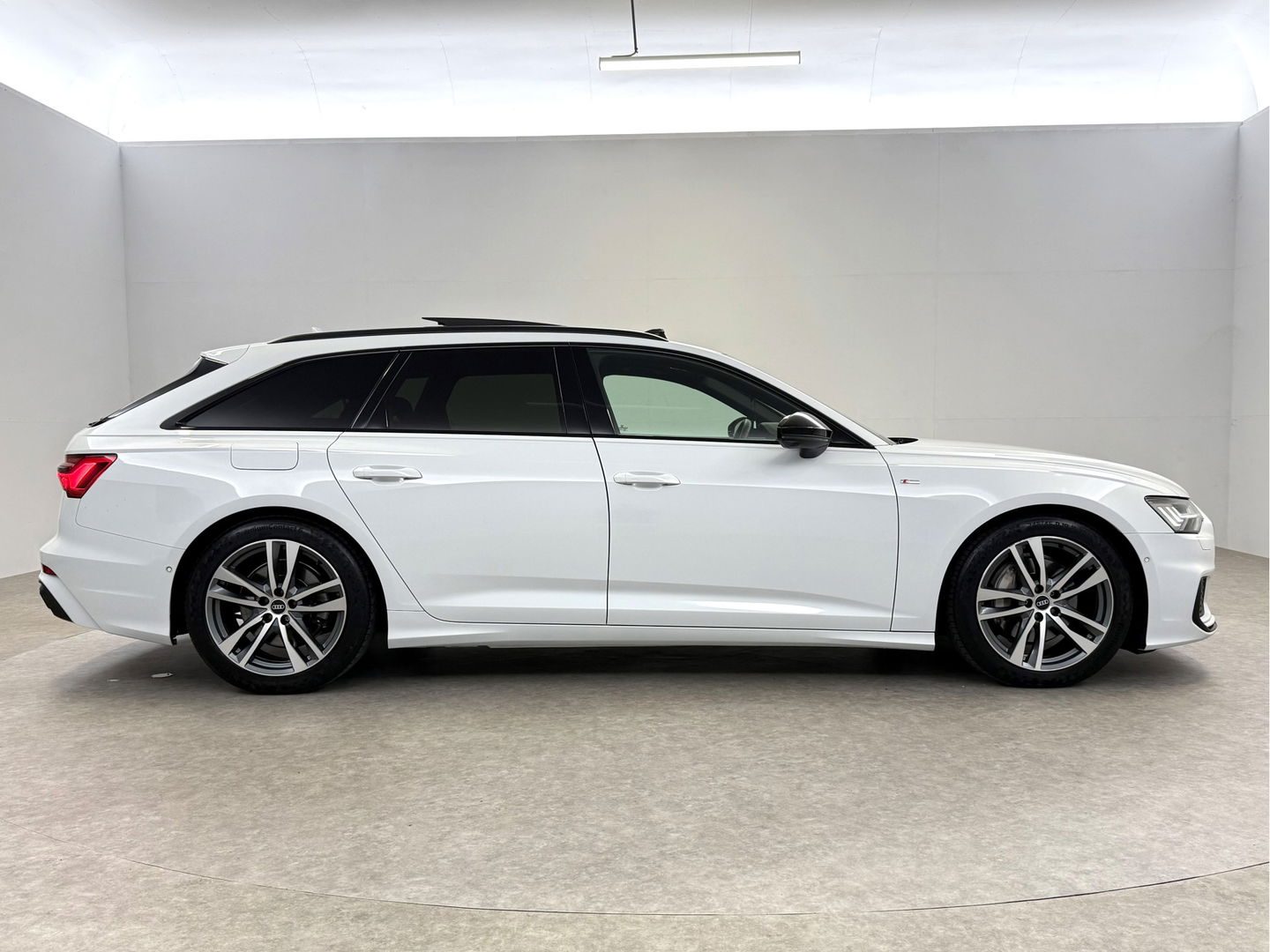 Audi A6 45 TFSI S-Line | Pano | Sfeer | 360° | Memory | Carplay | Virtual | Stoelverw. | NAP