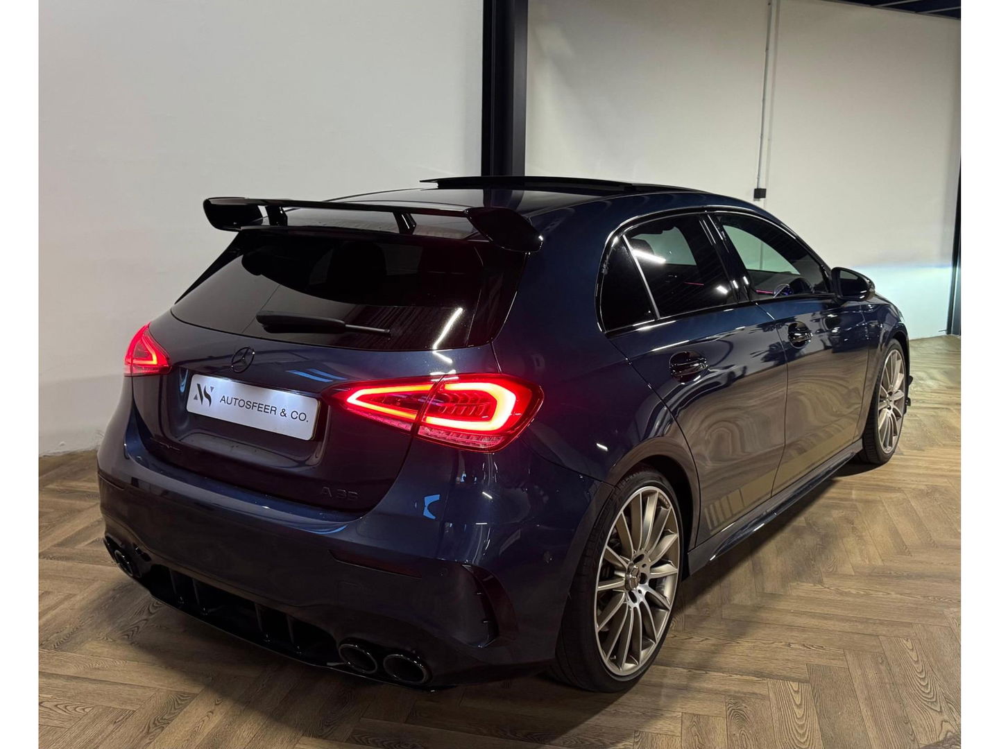 Mercedes-Benz A-Klasse AMG 35 4MATIC Edition 1 PANO KEYLESS