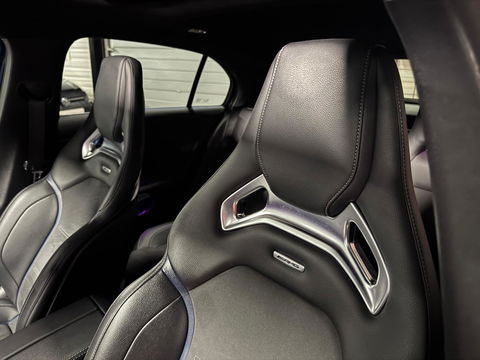 Mercedes-Benz A-Klasse AMG 35 4MATIC Edition 1 PANO KEYLESS