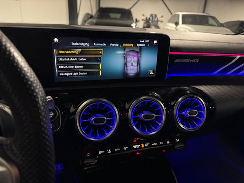 Mercedes-Benz A-Klasse AMG 35 4MATIC Edition 1 PANO KEYLESS