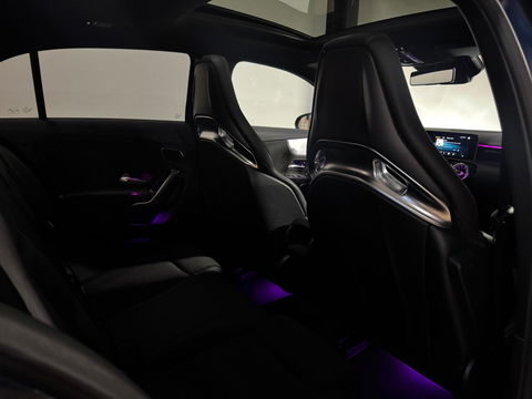 Mercedes-Benz A-Klasse AMG 35 4MATIC Edition 1 PANO KEYLESS