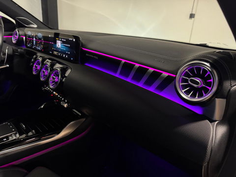 Mercedes-Benz A-Klasse AMG 35 4MATIC Edition 1 PANO KEYLESS