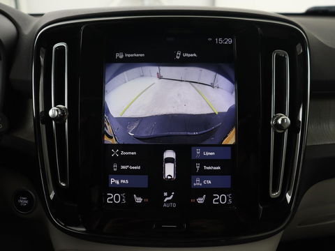 Volvo XC40 2.0 T4 Inscription | Panoramadak | Leder | Adaptive cruise | Trekhaak | Stoelverwarming | 360 Camera | Keyless | Navigatie | Full LED