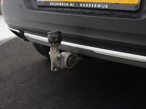 Volvo XC40 2.0 T4 Inscription | Panoramadak | Leder | Adaptive cruise | Trekhaak | Stoelverwarming | 360 Camera | Keyless | Navigatie | Full LED