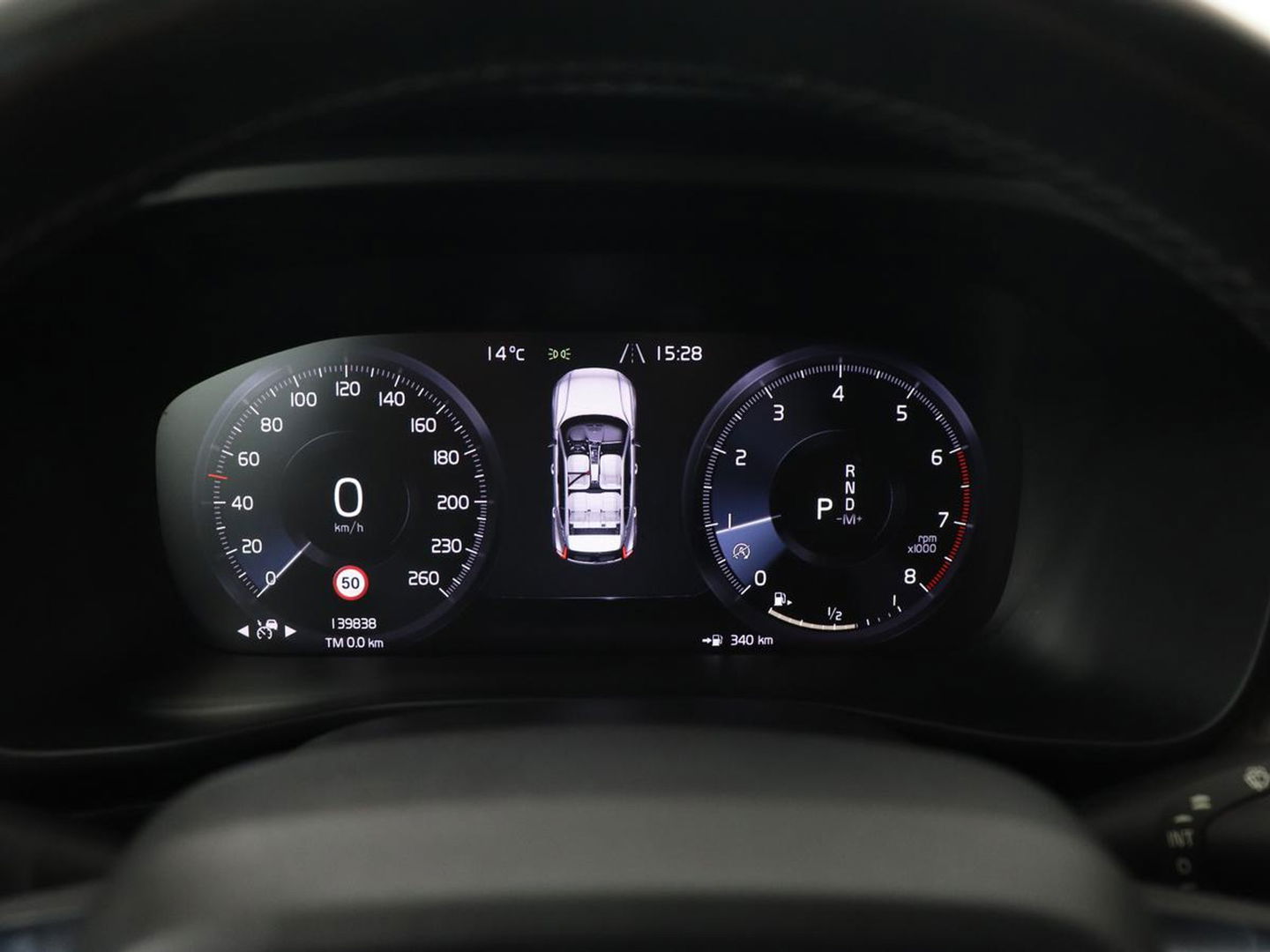 Volvo XC40 2.0 T4 Inscription | Panoramadak | Leder | Adaptive cruise | Trekhaak | Stoelverwarming | 360 Camera | Keyless | Navigatie | Full LED