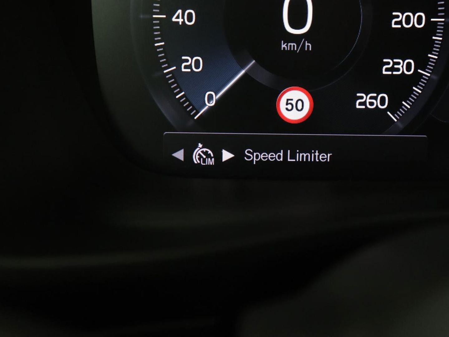 Volvo XC40 2.0 T4 Inscription | Panoramadak | Leder | Adaptive cruise | Trekhaak | Stoelverwarming | 360 Camera | Keyless | Navigatie | Full LED