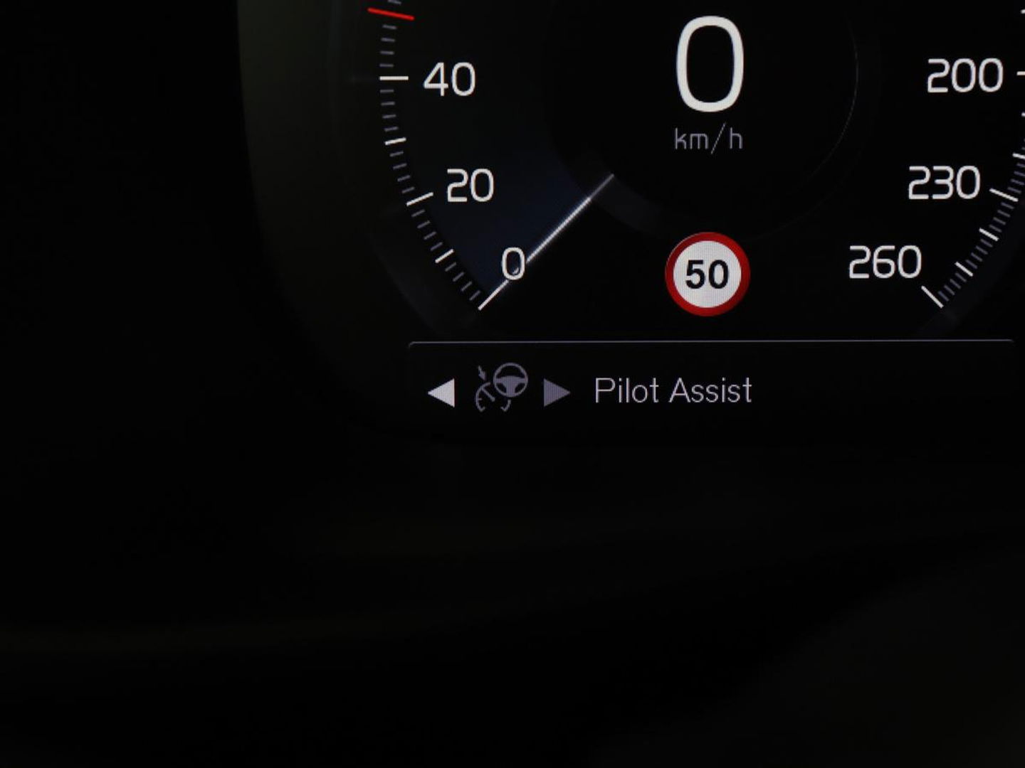 Volvo XC40 2.0 T4 Inscription | Panoramadak | Leder | Adaptive cruise | Trekhaak | Stoelverwarming | 360 Camera | Keyless | Navigatie | Full LED