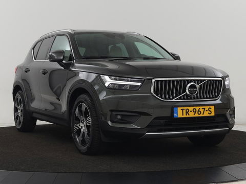 Volvo XC40 2.0 T4 Inscription | Panoramadak | Leder | Adaptive cruise | Trekhaak | Stoelverwarming | 360 Camera | Keyless | Navigatie | Full LED