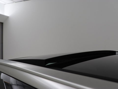 Volvo XC40 2.0 T4 Inscription | Panoramadak | Leder | Adaptive cruise | Trekhaak | Stoelverwarming | 360 Camera | Keyless | Navigatie | Full LED