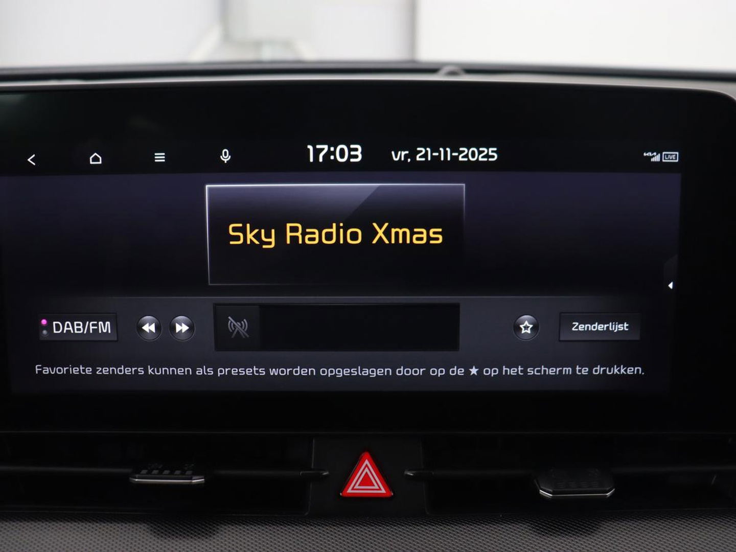 Kia Sportage 1.6 T-GDI Plug-in Hybrid AWD DynamicPlusLine | Stoel & stuurverwarming | Half leder | Camera | Carplay | Adaptive cruise | 19'' | Navigatie | Achterbankverwarming | PHEV