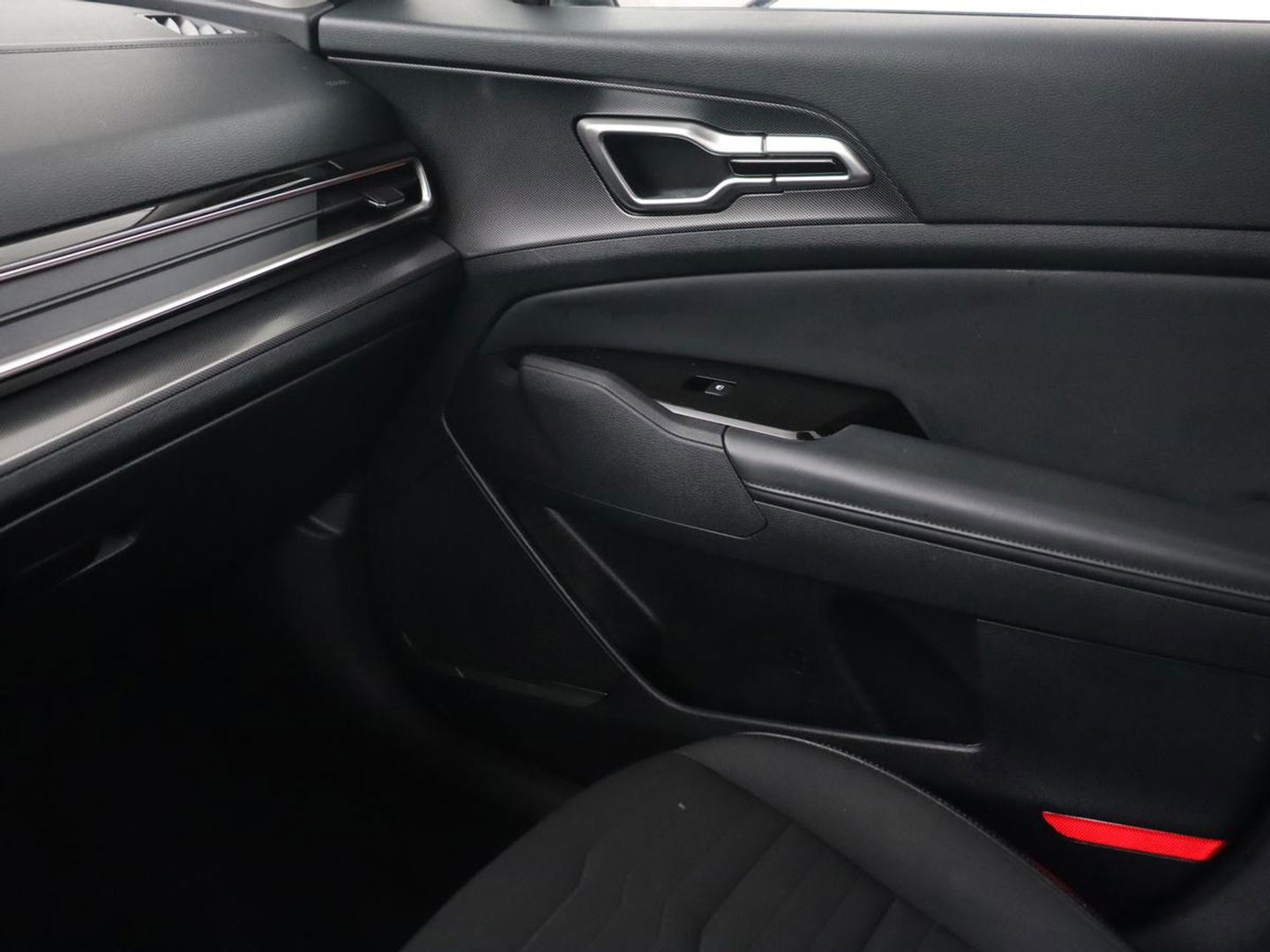 Kia Sportage 1.6 T-GDI Plug-in Hybrid AWD DynamicPlusLine | Stoel & stuurverwarming | Half leder | Camera | Carplay | Adaptive cruise | 19'' | Navigatie | Achterbankverwarming | PHEV